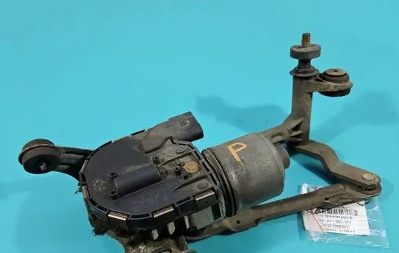 Seat Leon (1P) Wiper motor 0390241921 IMPRK1572935