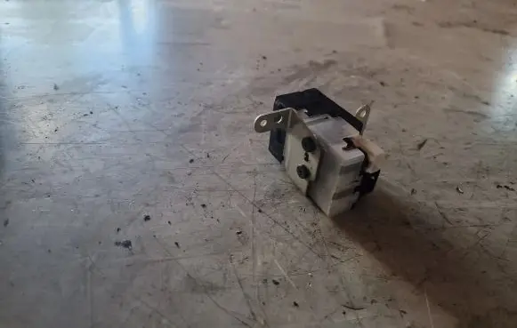 Toyota Corolla Verso AR10 Ignition lock 626399000