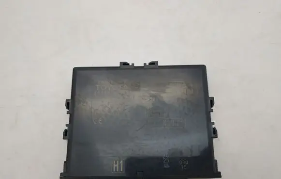 Lexus IS III XE30 Keyless (KESSY) go control unit/module 8999053320