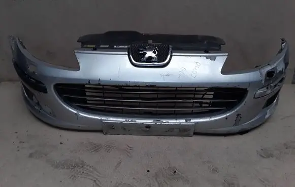 Peugeot 407 Front bumper