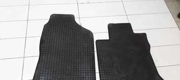 Toyota Corolla Verso E121 Front floor mat 