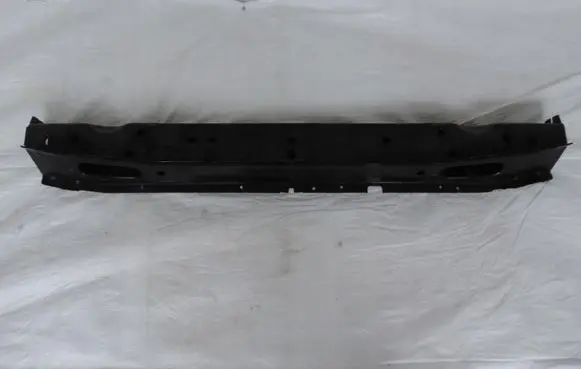 Opel Corsa B Radiator trim 90532385