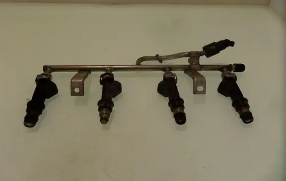 Opel Astra H Fuel injectors set 