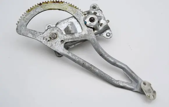 Opel Astra G Rear door manual window regulator 90521872