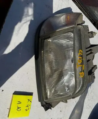 Renault Clio I Headlight/headlamp
