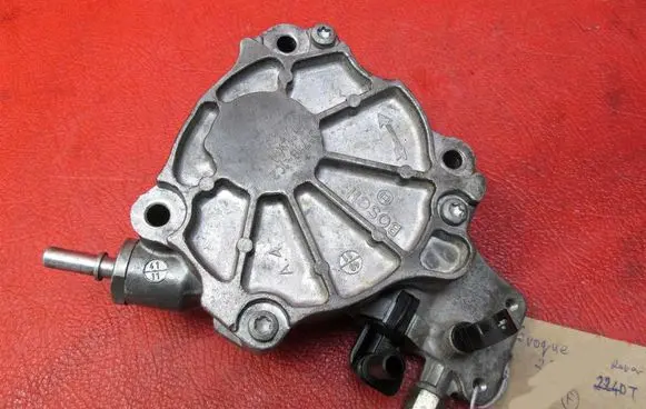Land Rover Evoque I Vacuum pump D171B1C2