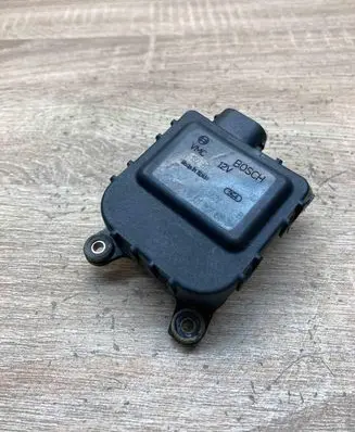 Audi A3 S3 8L Air flap motor/actuator 1J1907511D 0132801209
