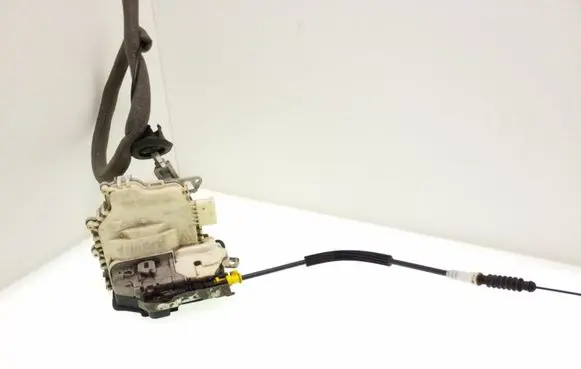 Audi A1 Front door lock 8J1837016C