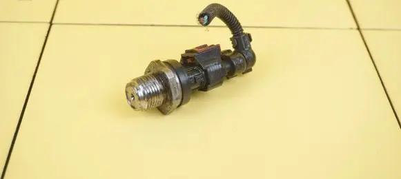 Opel Corsa E Fuel pressure sensor 55280822 24SP3
