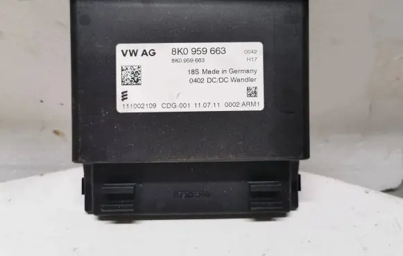 Volkswagen PASSAT B6 Other control units/modules 8K0959663 111002109