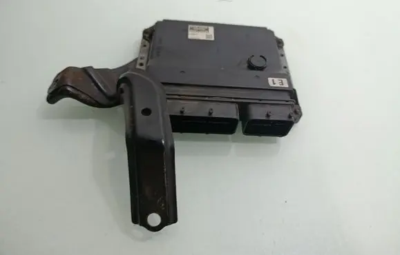 Toyota RAV 4 (XA30) Engine control unit/module 8966142C00