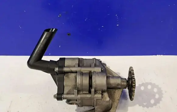 Mercedes-Benz E W211 Oil pump A22482613001 A2248261300