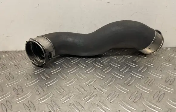 Intercooler hose/pipe