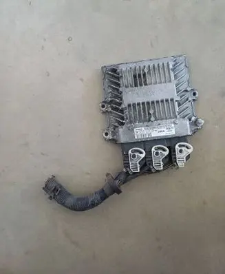 Ford S-MAX Engine control unit/module 3M5112A650AA 5WS40211AT