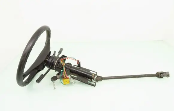 Steering wheel axle set