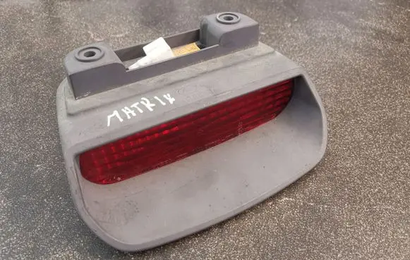 Hyundai Matrix Third/center stoplight 92750170