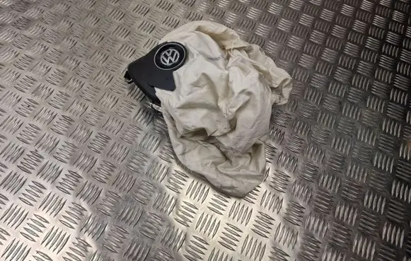 Volkswagen PASSAT B8 Steering wheel airbag 5G0880201C
