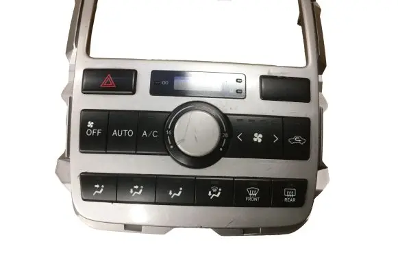 Toyota Avensis Verso Climate control unit 5590044490
