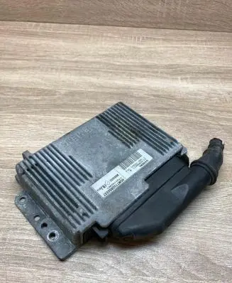 Renault Megane I Engine control unit/module ECU HOM7700860337 7700105981 WithPlug