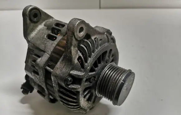 Subaru Legacy Generator/alternator 23700AA590 A3TG4381
