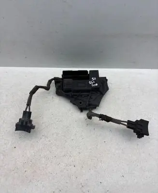 Opel Vectra C Coolant fan relay 1379131
