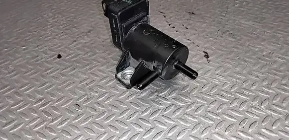 Renault Trafic III (X82) Turbo solenoid valve 8200762162