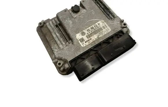 Volkswagen Golf VII Engine control unit/module 03C906016BM 03C907309A 0261S06488