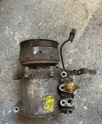 Mitsubishi Carisma Air conditioning (A/C) compressor (pump) MB958178 AKC200A203