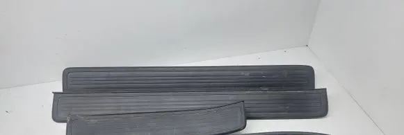 Honda CR-V Front sill trim cover 84212T0AA0120 84262T0AA0120 84202SWAA012M1
