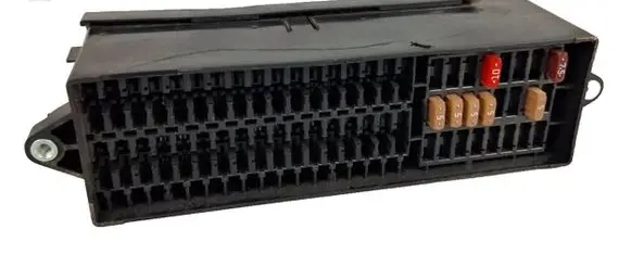 Volkswagen Touran I Fuse box set 1T1970039