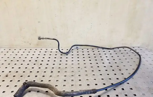 Land Rover Discovery 3 - LR3 Engine coolant pipe/hose