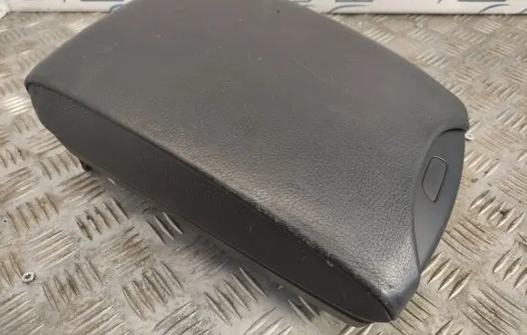 BMW X5 E53 Armrest 810728