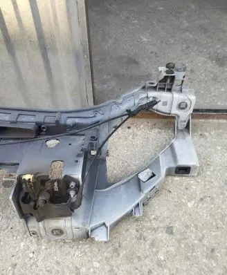 Ford Mondeo MK V Radiator mount bracket