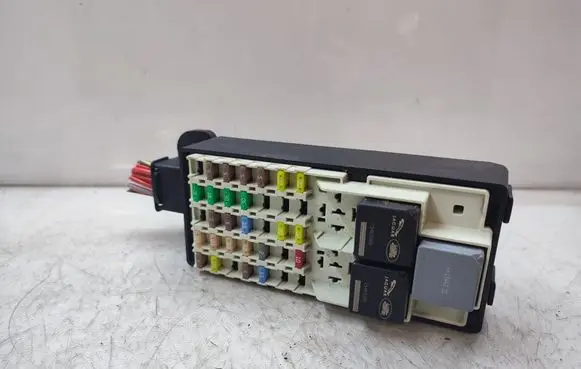 Jaguar XF X260 Fuse module