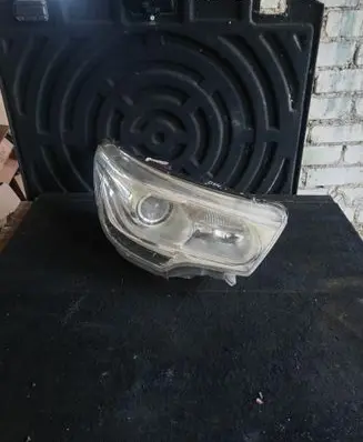 Citroen DS4 Headlight/headlamp 9674905080