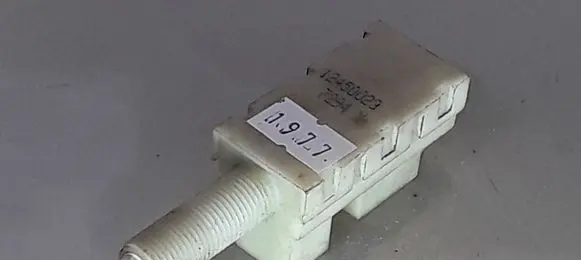 Opel Sintra Brake pedal sensor switch 12450023
