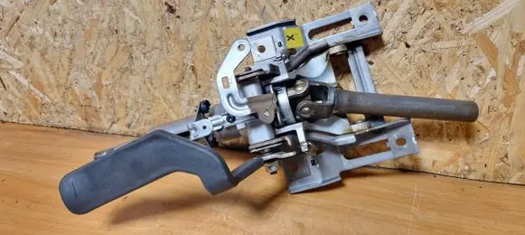 Honda FR-V Steering wheel axle 2500AHLIS1