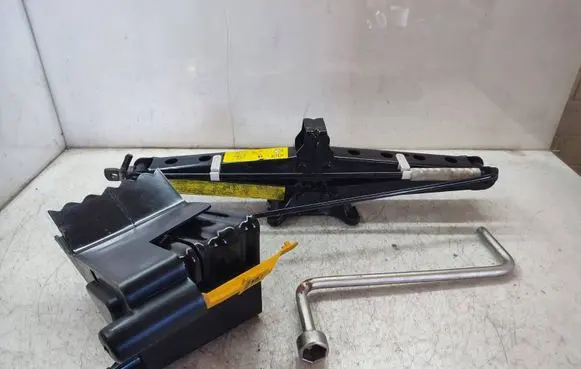Land Rover Range Rover L322 Tool set
