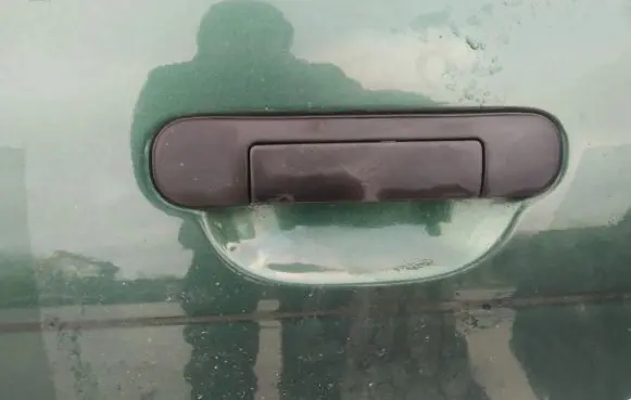 Nissan Almera Front door exterior handle