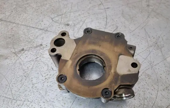 Jeep Grand Cherokee (WJ) Oil pump 