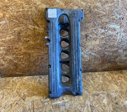 Mercedes-Benz S W126 Rocker cam cover R1100160605