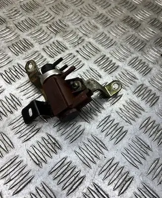 Mazda 3 I Vacuum valve 467351