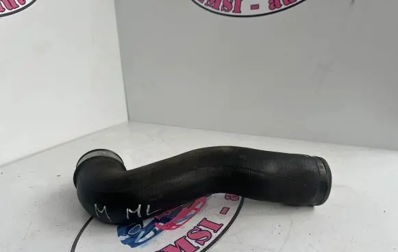 Mercedes-Benz ML W164 Intercooler hose/pipe A1645281482