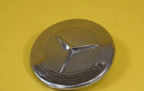 Mercedes-Benz Vito Viano W638 Manufacturer badge logo/emblem A6388170116