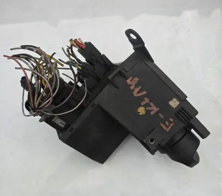 Mercedes-Benz E W210 Light switch 2105450704
