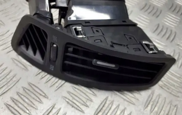 KIA Ceed Dashboard air vent grill cover trim 97480-1H000