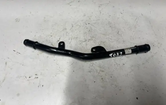 Audi A3 S3 8V Engine coolant pipe/hose 06K121085H