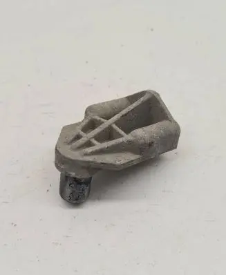Porsche Cayenne (92A) Radiator mount bracket 7P0121079