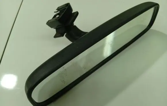 Mazda 6 Rear view mirror (interior) 