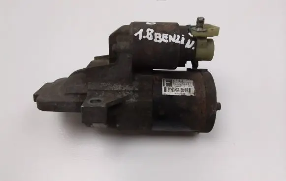 Mazda 6 Starter motor M000T32871